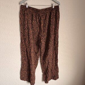 XL Old Navy Playa Wide Leg Trousers